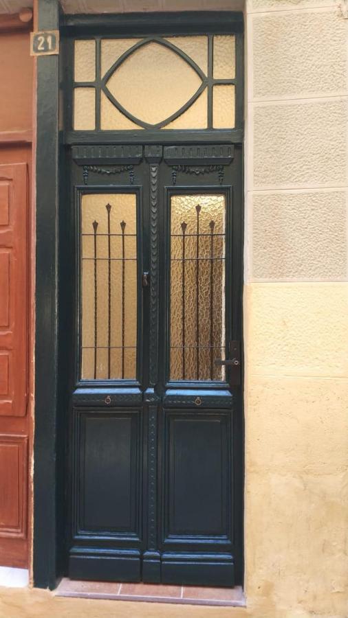 Edificio Privado Con Terraza Haro Exterior foto